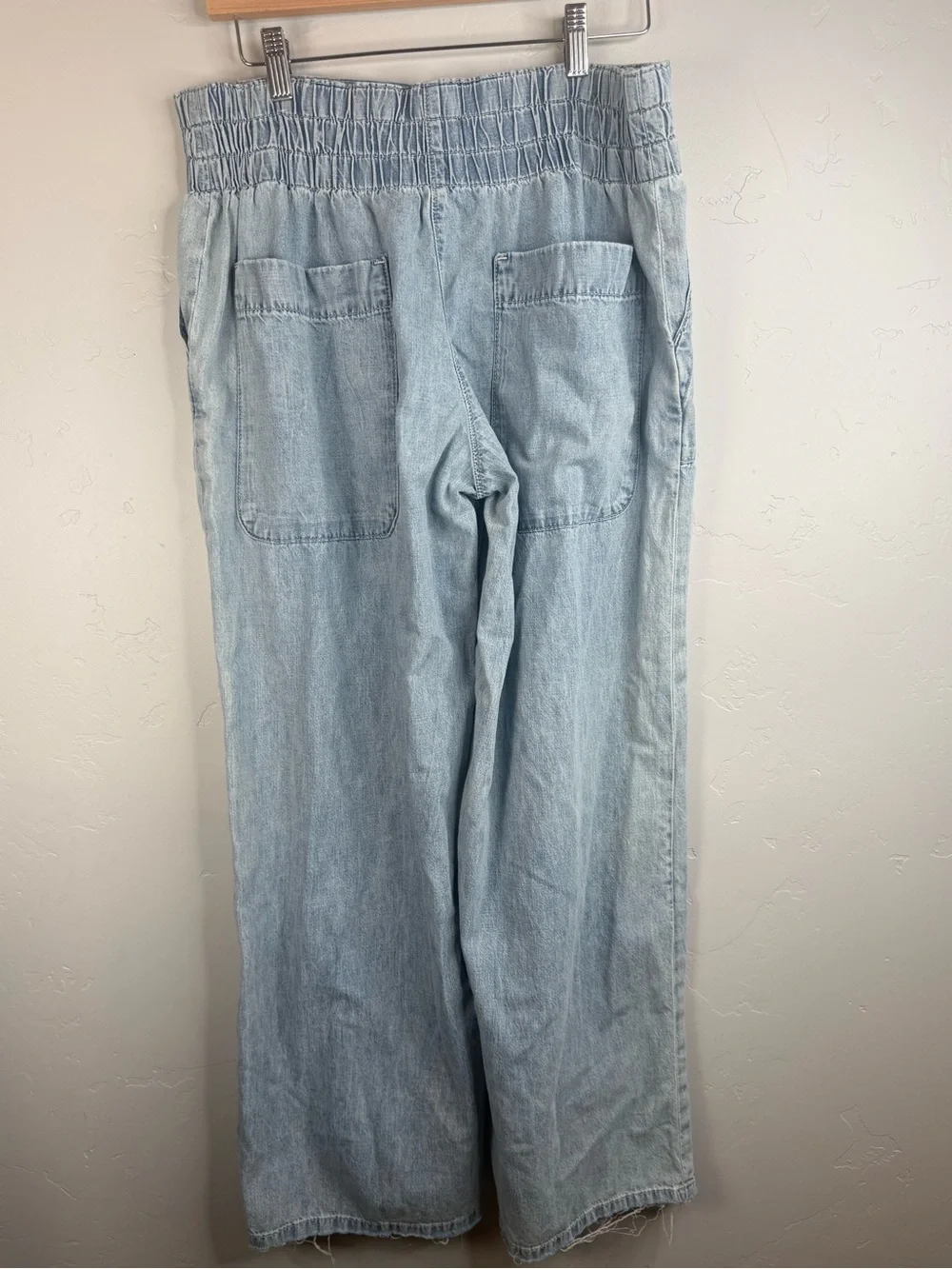 We The Free Light Wash breezy pull in denim